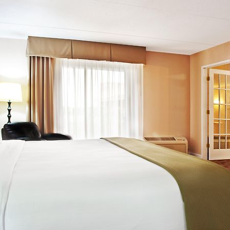 Holiday Inn Express Schaumburg-Rolling Meadows By Ihg Exterior foto