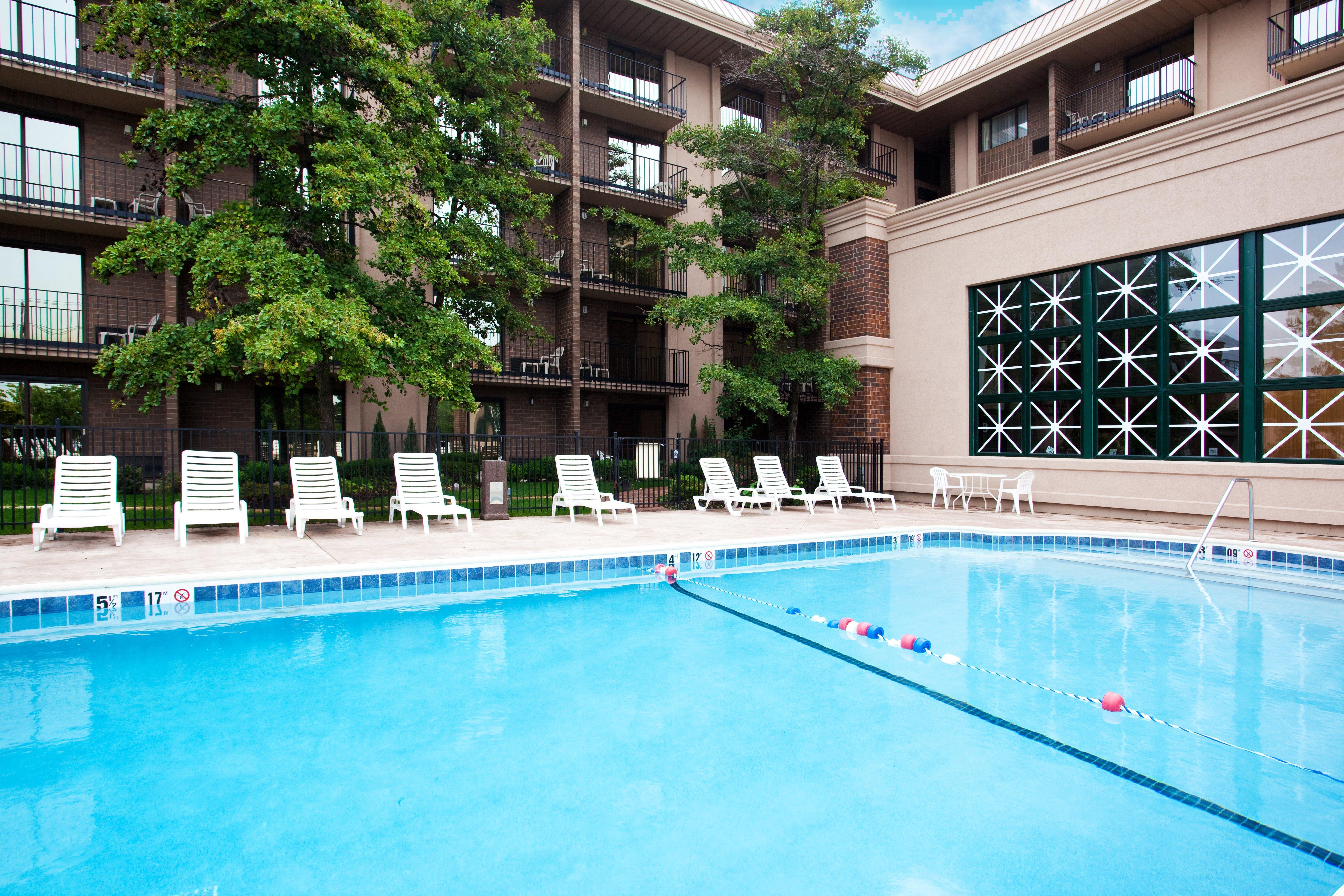 Holiday Inn Express Schaumburg-Rolling Meadows By Ihg Exterior foto