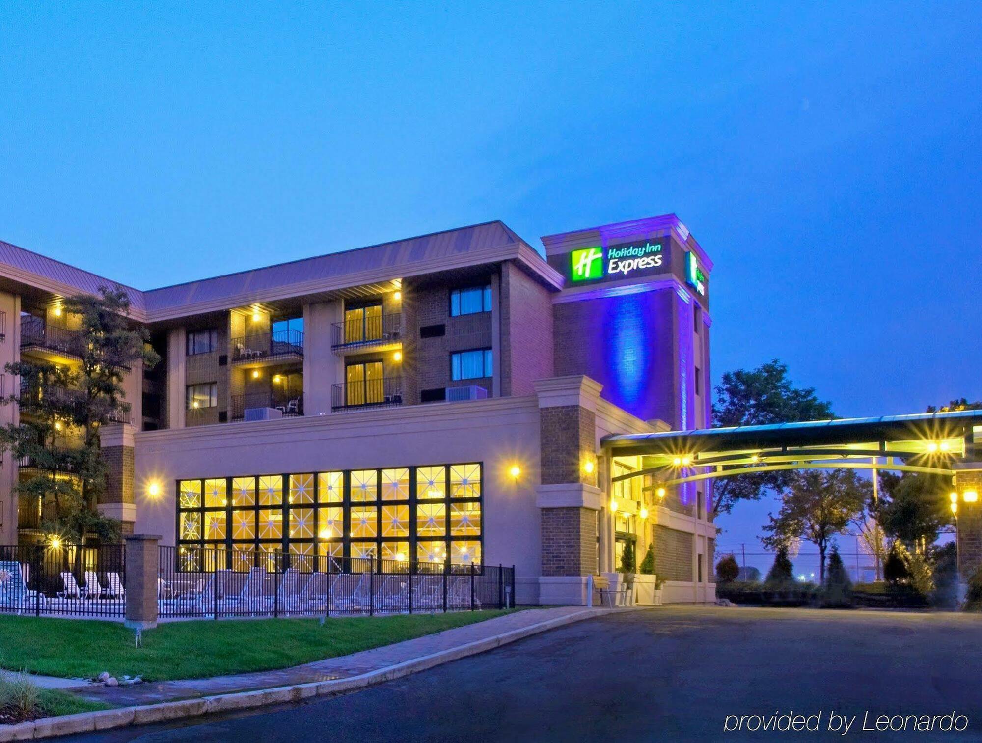 Holiday Inn Express Schaumburg-Rolling Meadows By Ihg Exterior foto